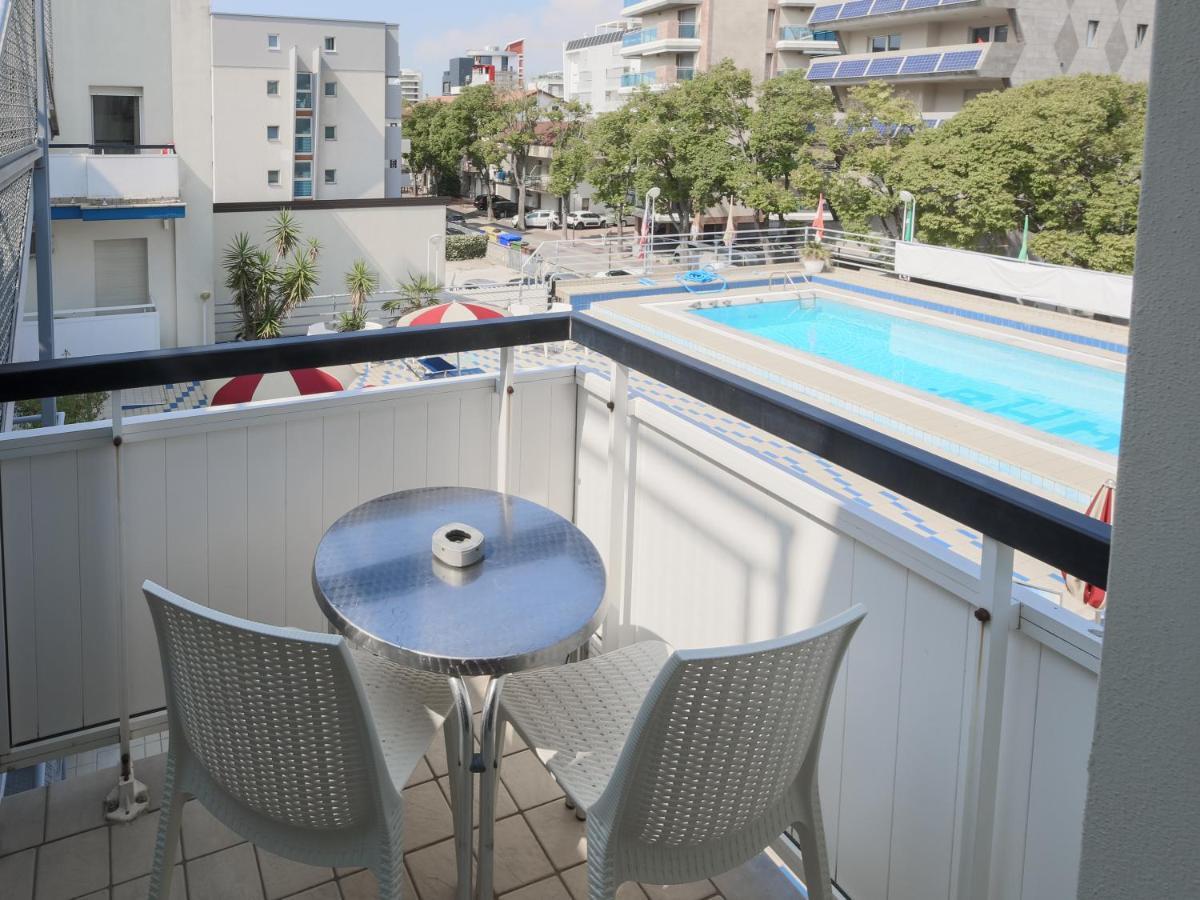 Hotel Blue Marine リニャーノ・サッビアドーロ エクステリア 写真