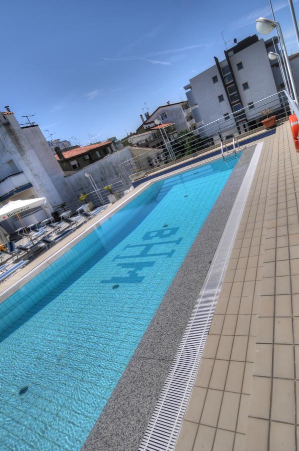 Hotel Blue Marine リニャーノ・サッビアドーロ エクステリア 写真